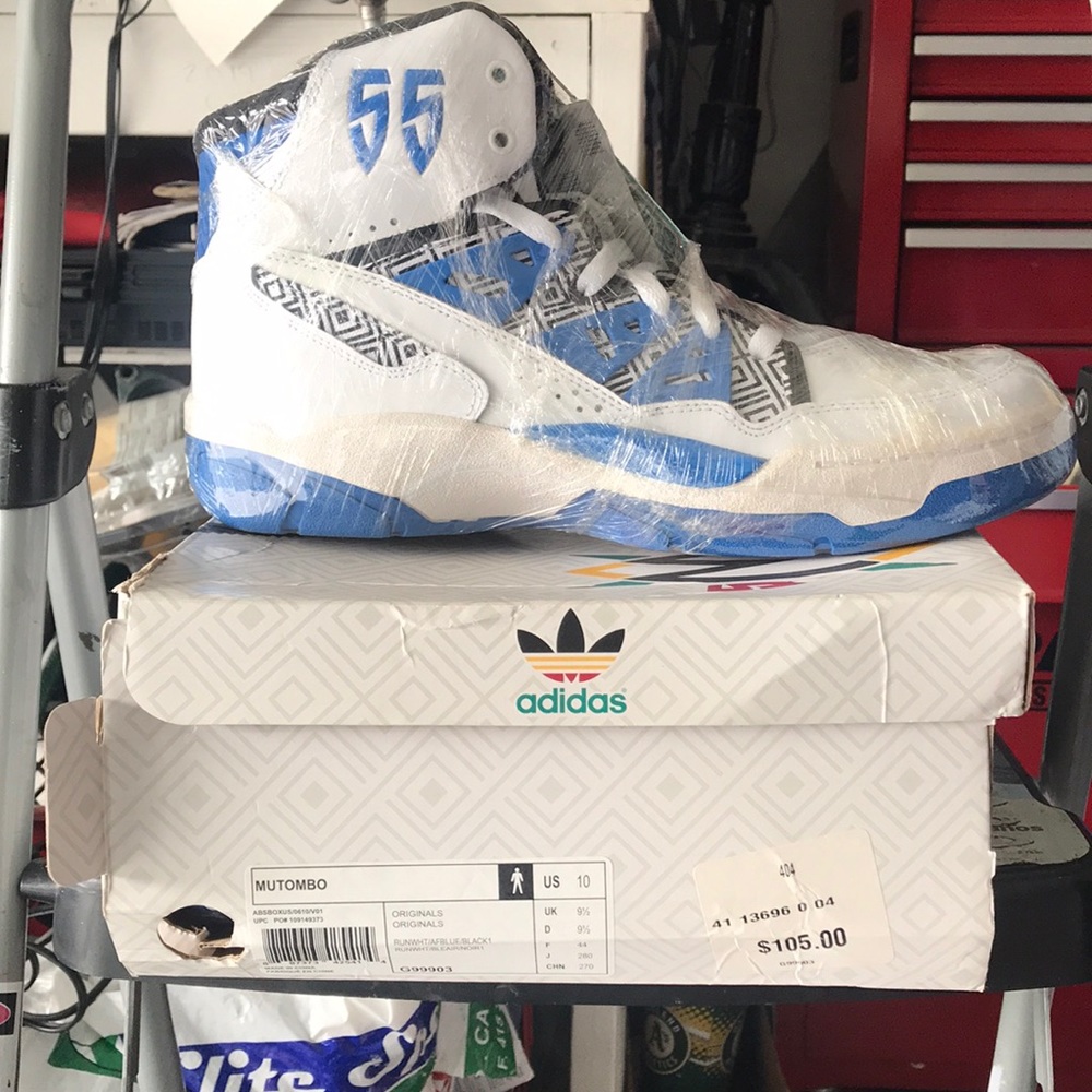 Brand new wrap in plastic Mutombo size 10 - Picture 3 of 5